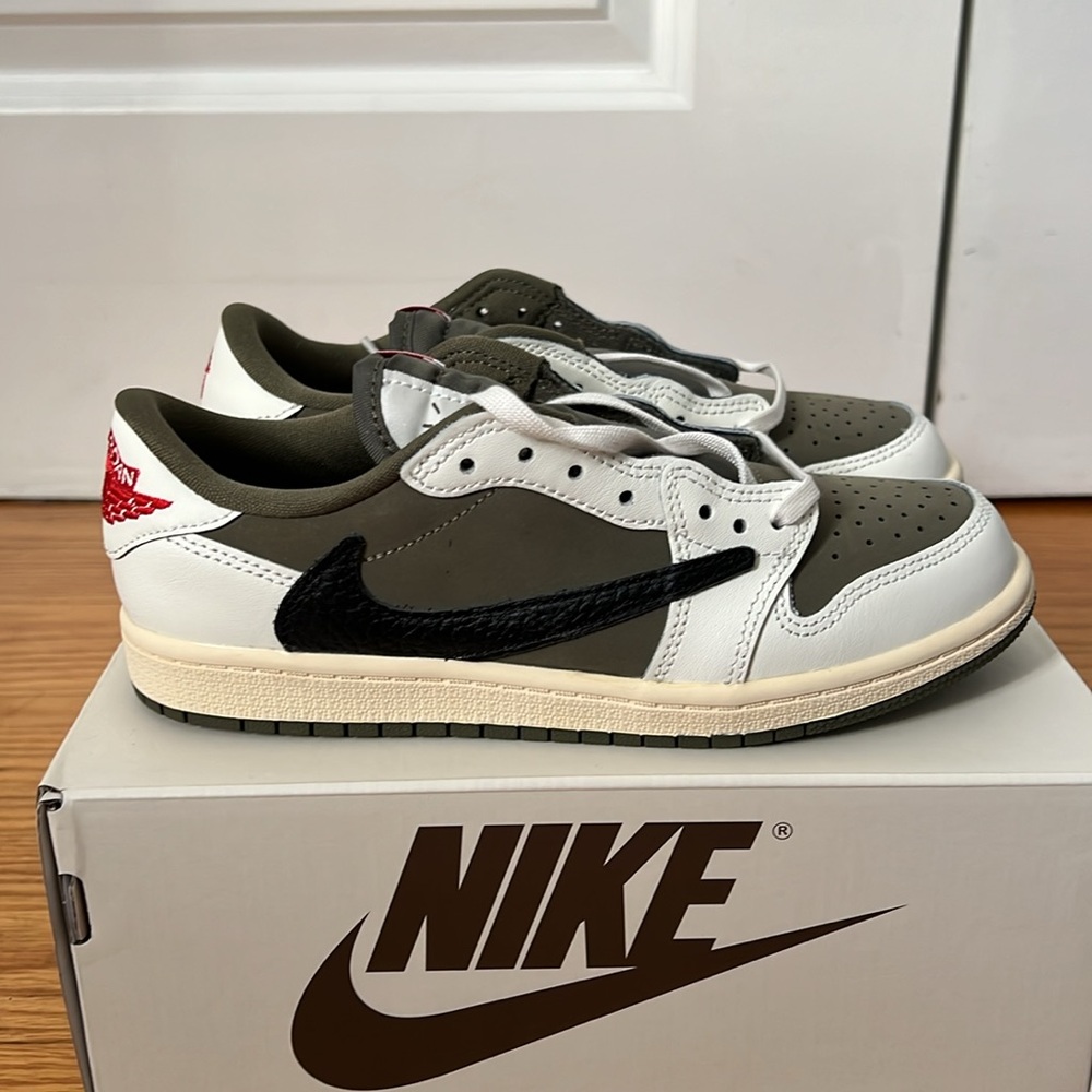 Travis Scott x Jordan 1 Low PS Reverse Olive - Sz 3